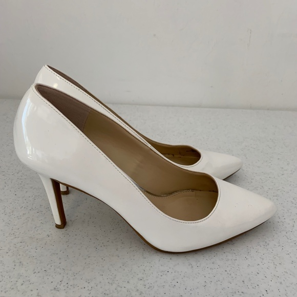 Jessica Simpson Patent Leather Pointed Toe Heels in White Size 6 1/2 - Picture 4 of 16